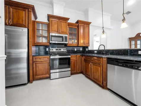 3122 W Crest Avenue Tampa FL 33614