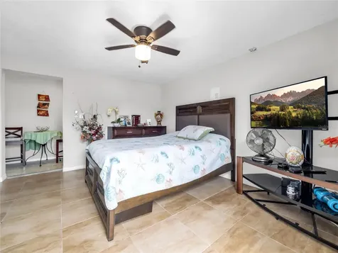 3122 W Crest Avenue Tampa FL 33614