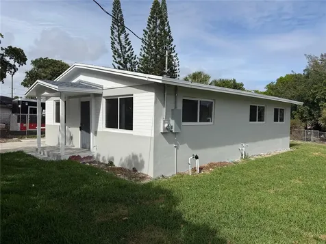 836 SW 2nd Terrace Deerfield Beach FL 33441