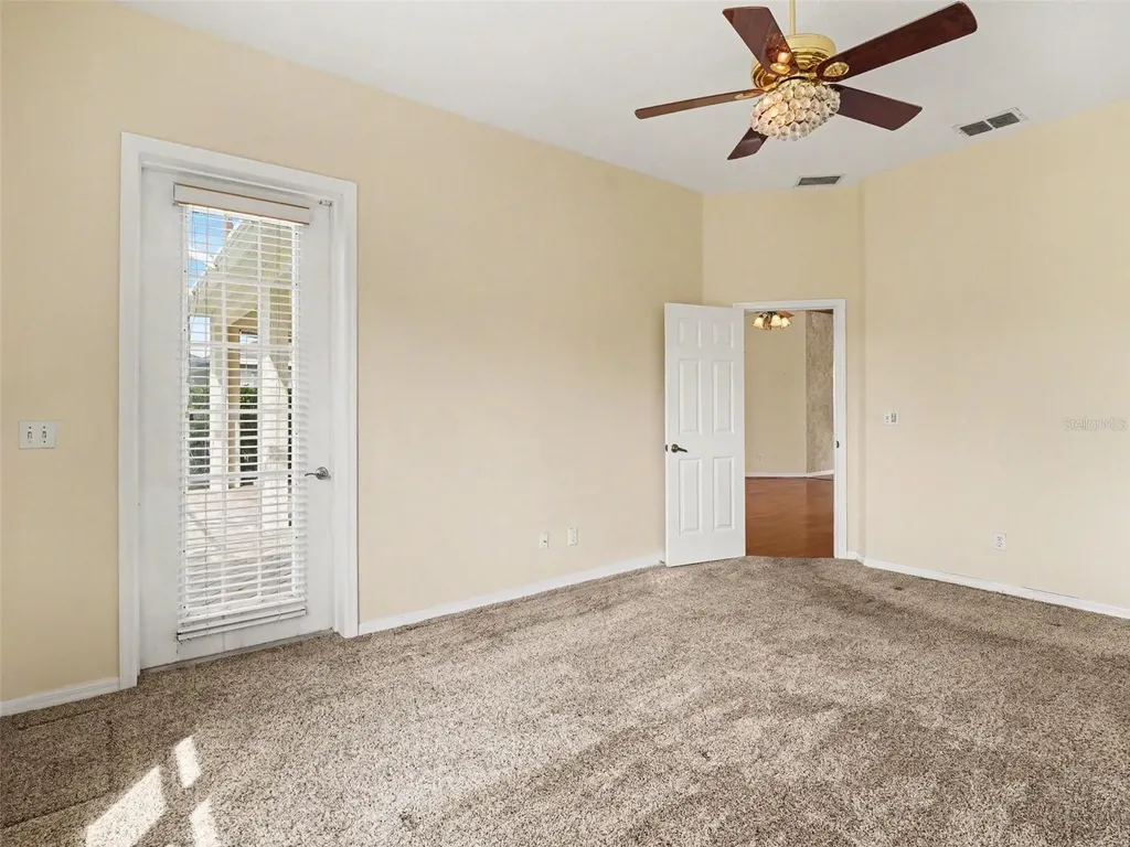 4940 Thames Lane Sarasota FL 34238