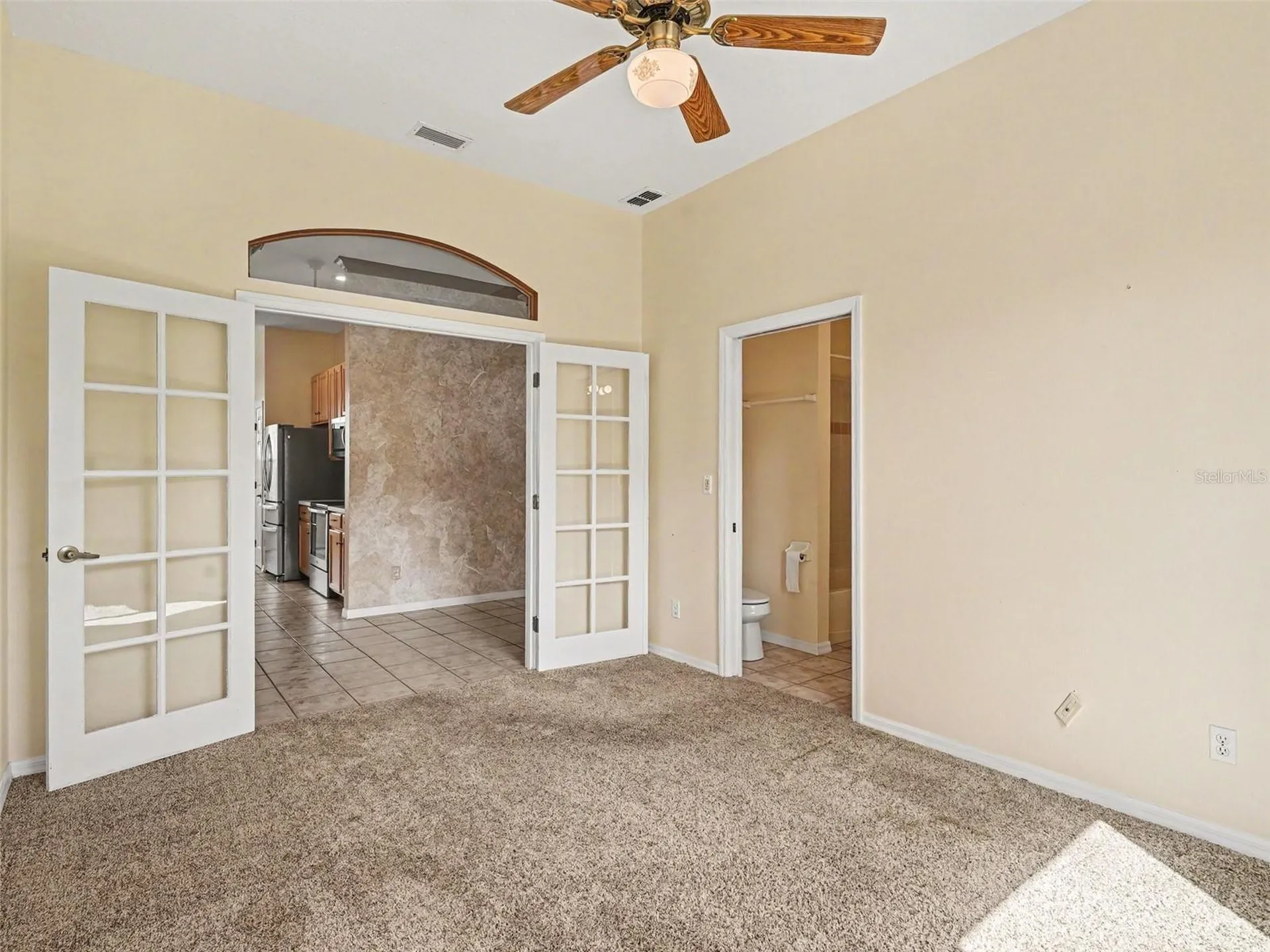 4940 Thames Lane Sarasota FL 34238