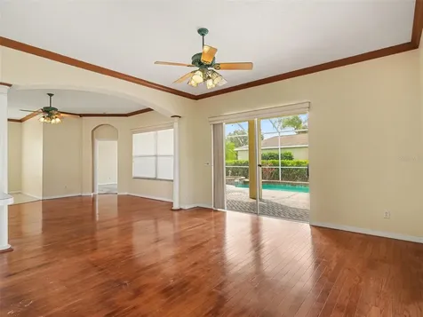 4940 Thames Lane Sarasota FL 34238