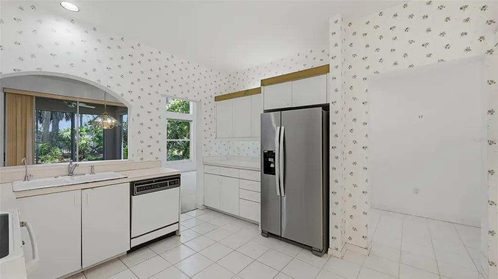 4153 Entrada Court Sarasota FL 34238