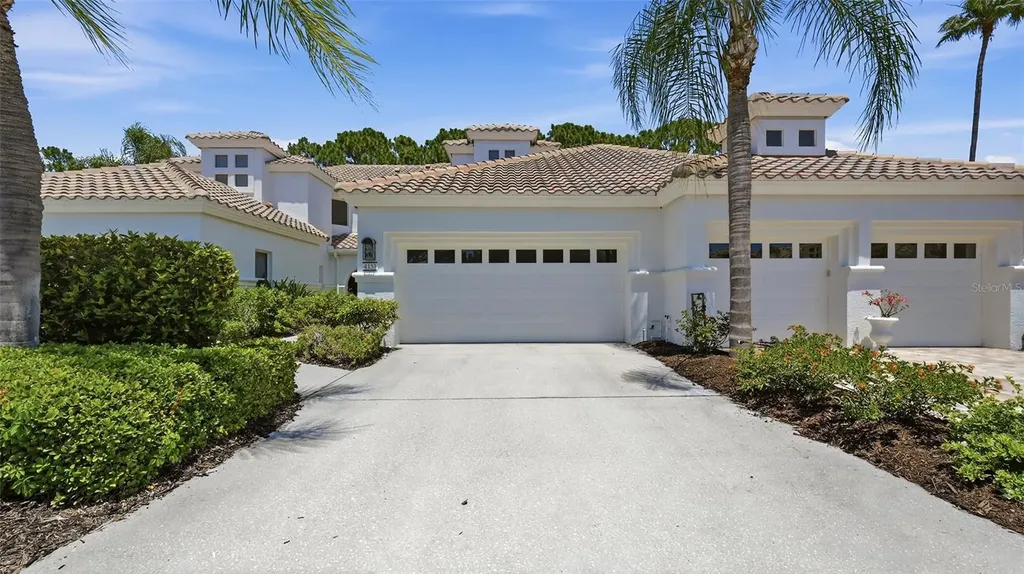 4153 Entrada Court Sarasota FL 34238