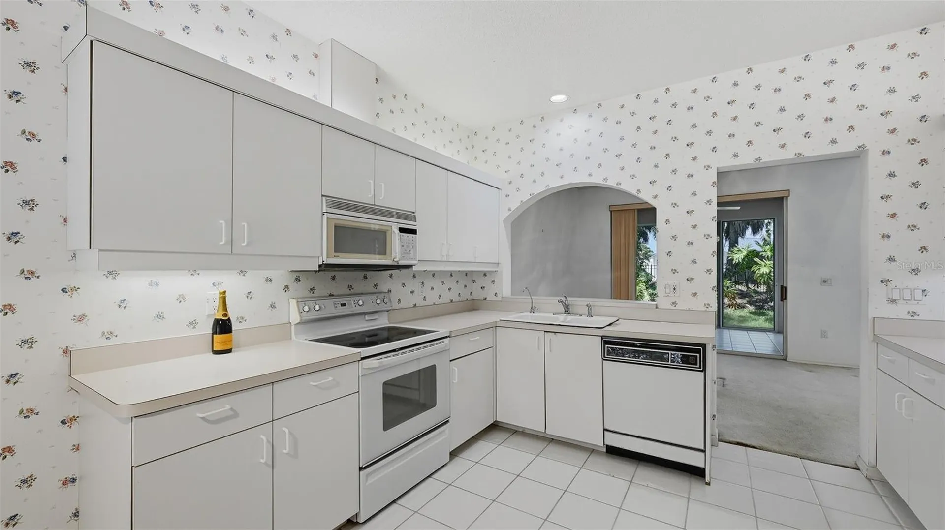 4153 Entrada Court Sarasota FL 34238