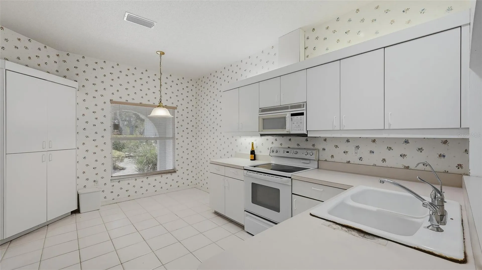 4153 Entrada Court Sarasota FL 34238