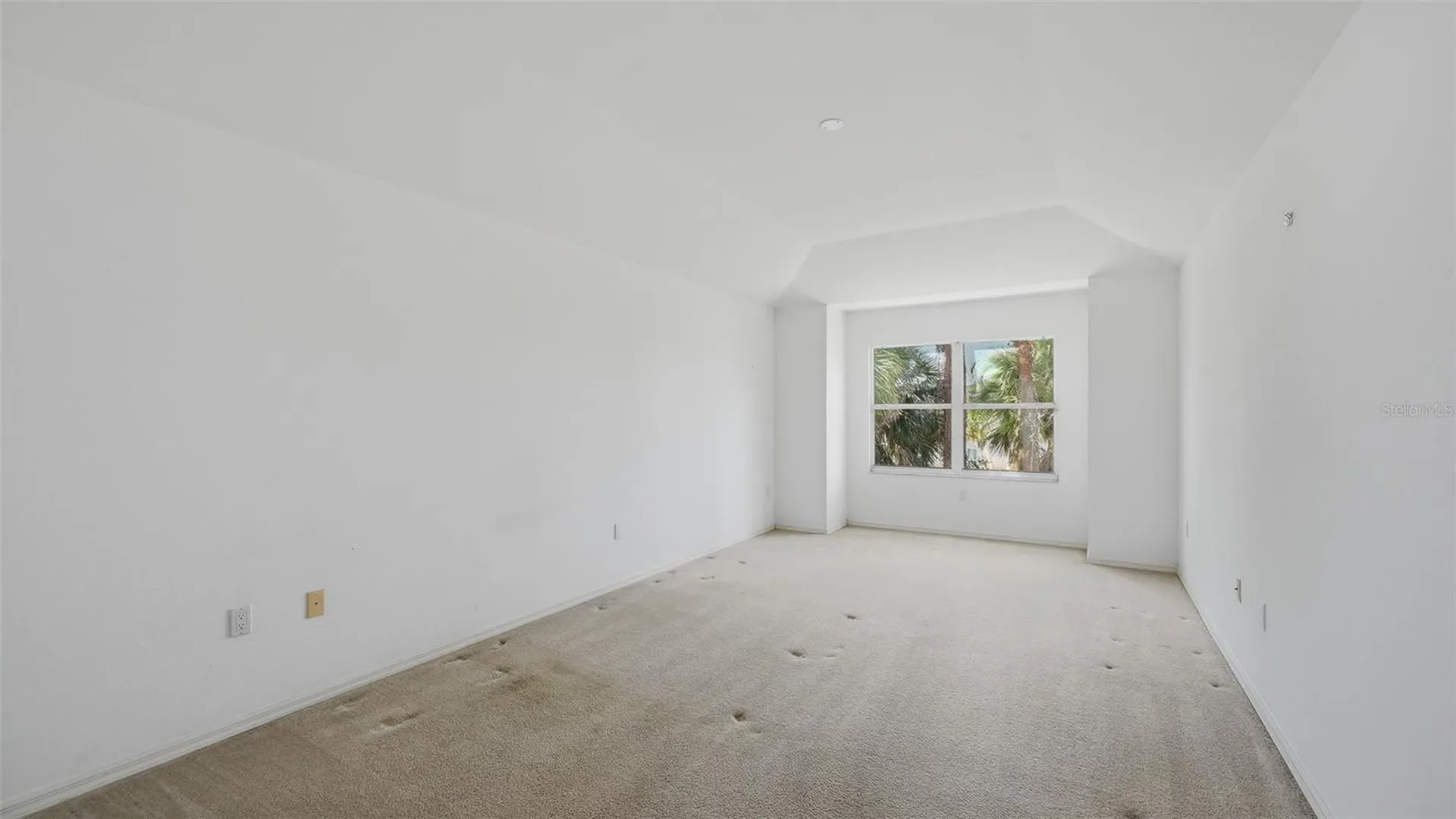 4153 Entrada Court Sarasota FL 34238