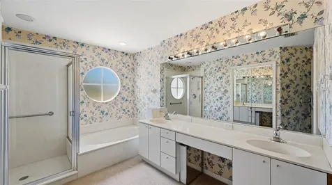 4153 Entrada Court Sarasota FL 34238