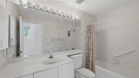 4153 Entrada Court Sarasota FL 34238