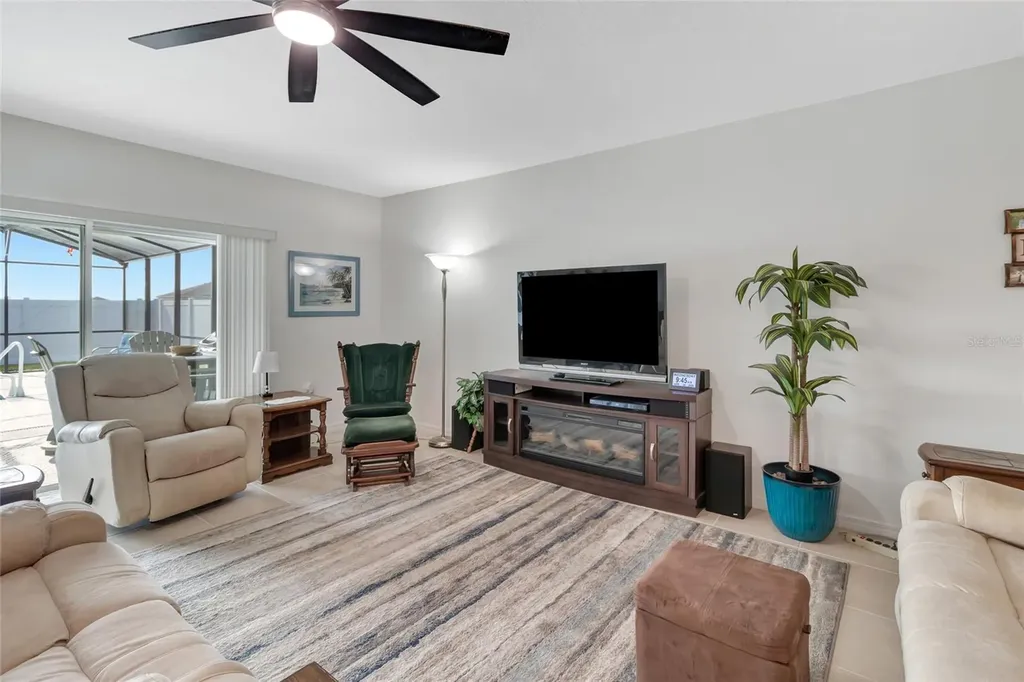 1115 Calico Pointe Circle Groveland FL 34736