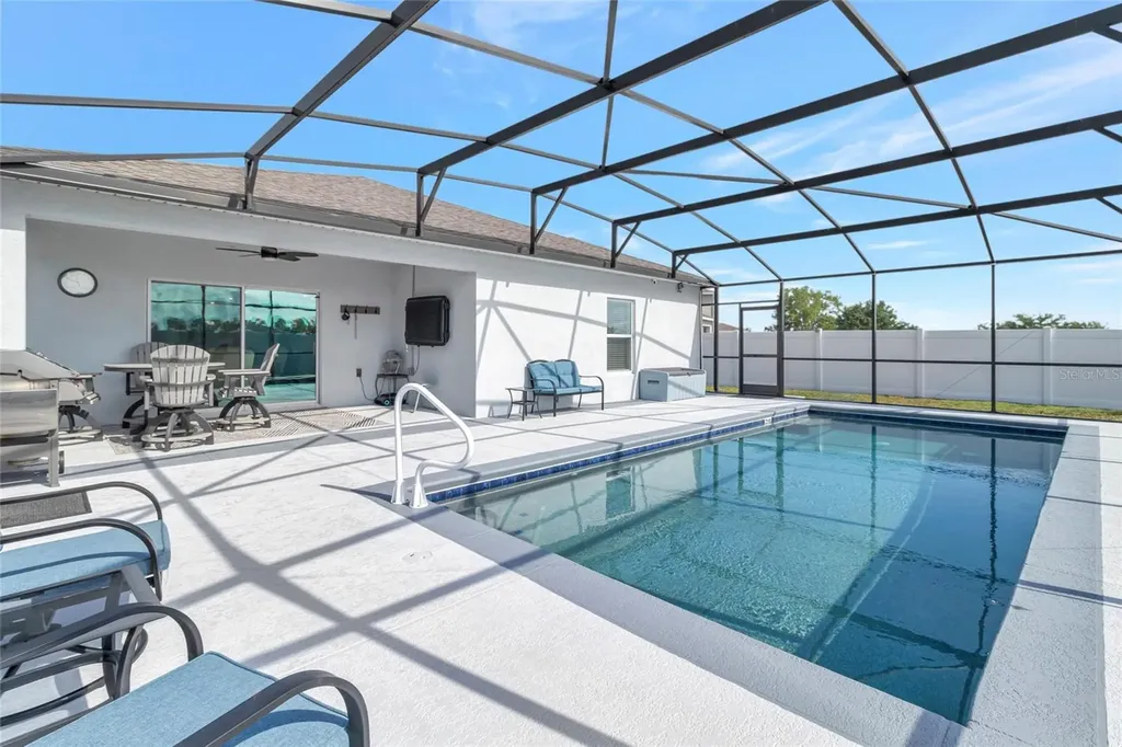 1115 Calico Pointe Circle Groveland FL 34736