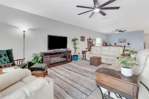1115 Calico Pointe Circle Groveland FL 34736
