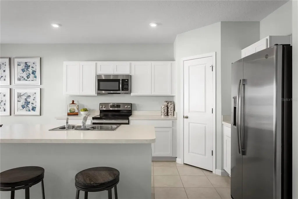 545 171st Street E Bradenton FL 34212
