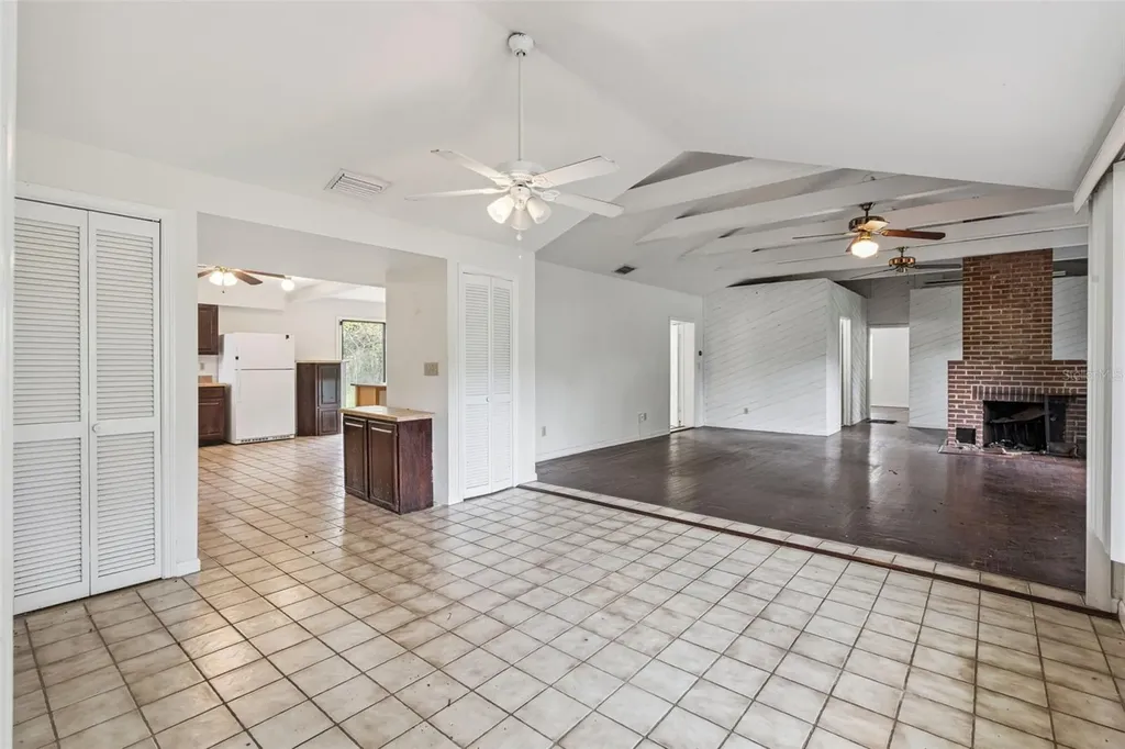 2015 Buckminster Circle Orlando FL 32803