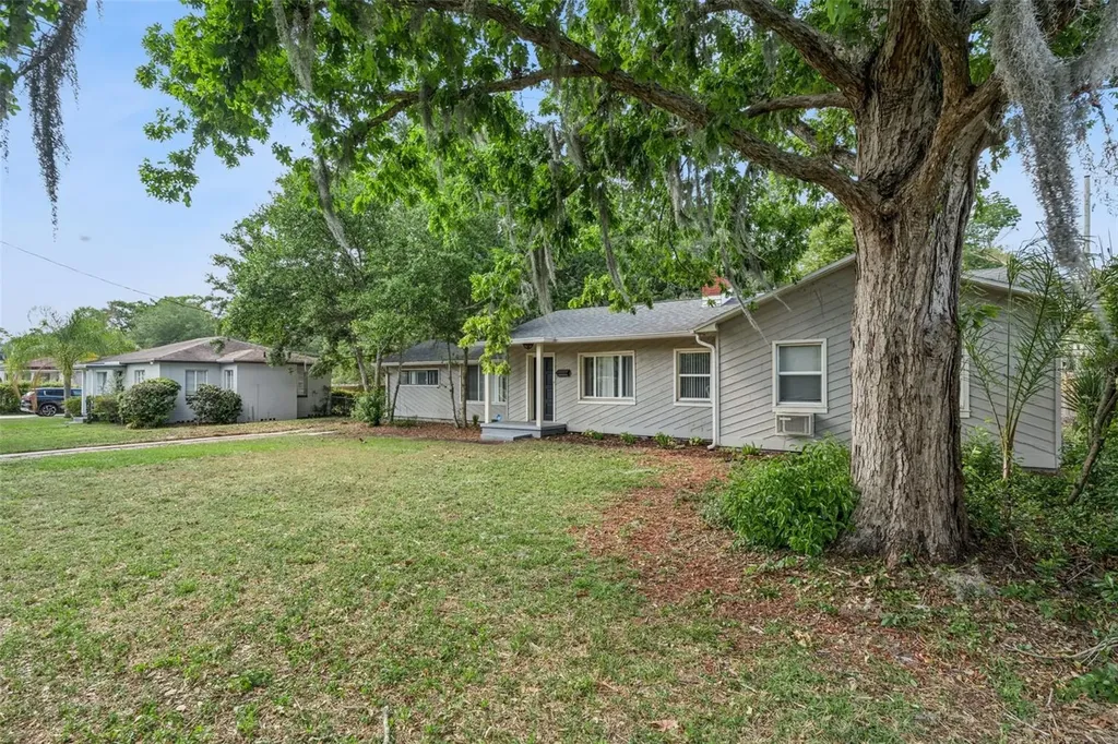 2015 Buckminster Circle Orlando FL 32803