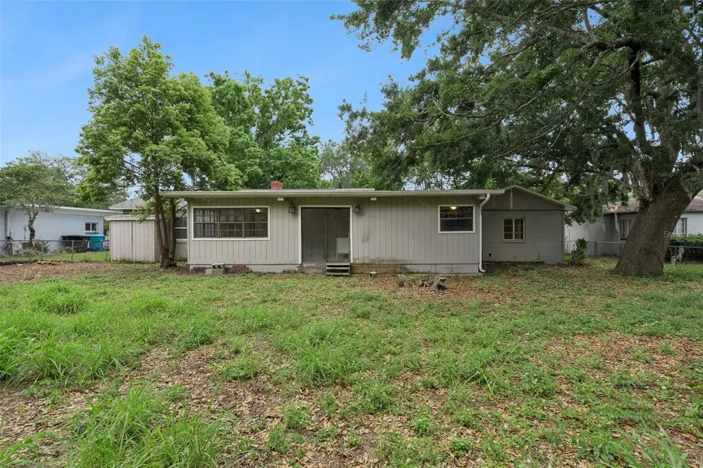 2015 Buckminster Circle Orlando FL 32803