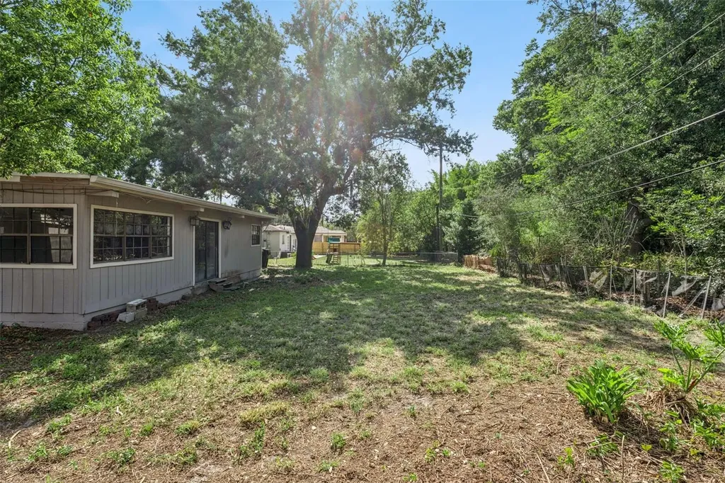 2015 Buckminster Circle Orlando FL 32803