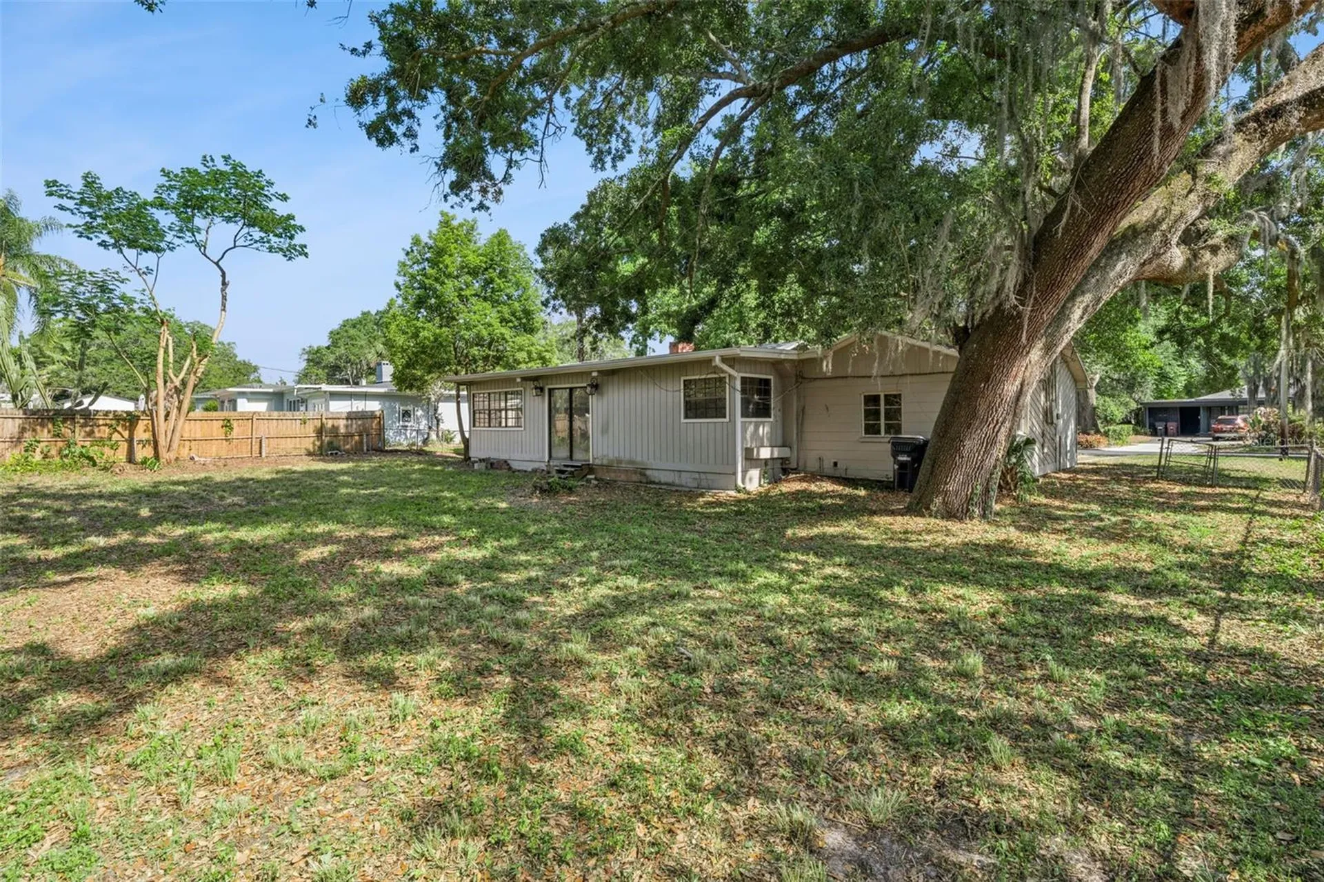 2015 Buckminster Circle Orlando FL 32803