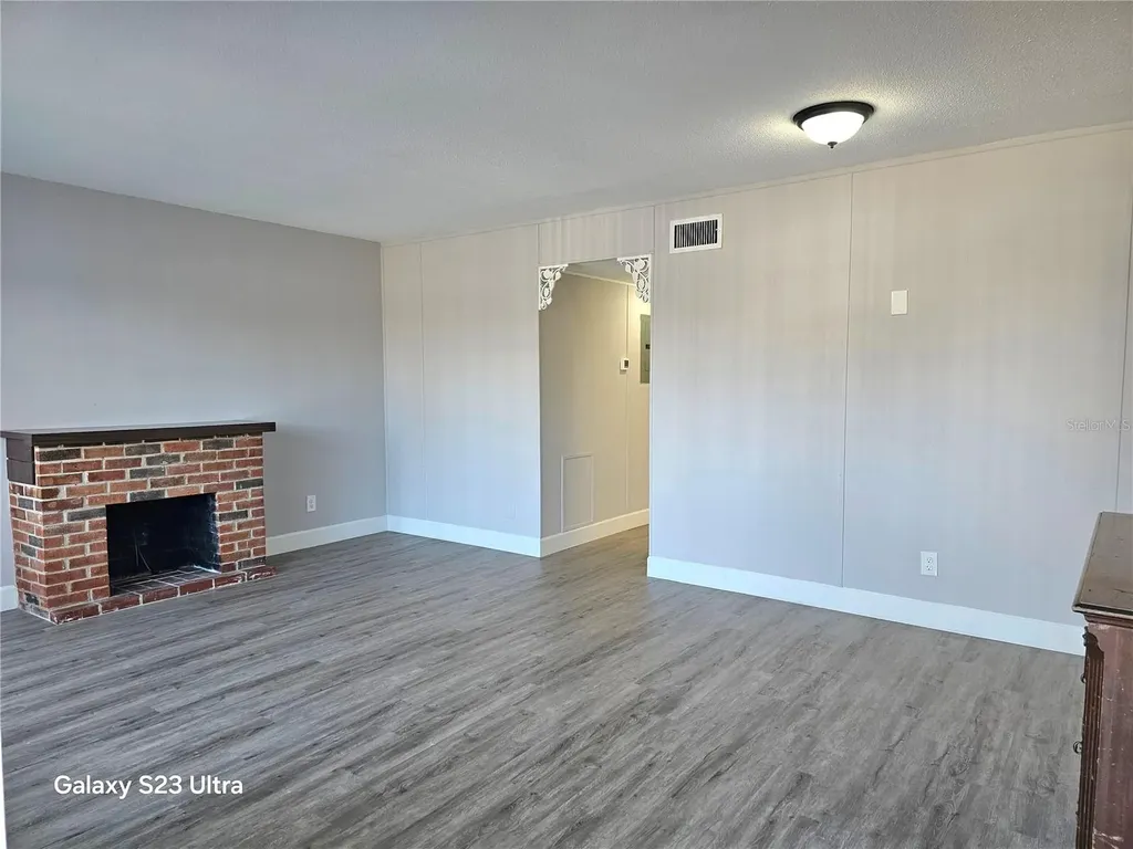 2464 Australia Way E Clearwater FL 33763
