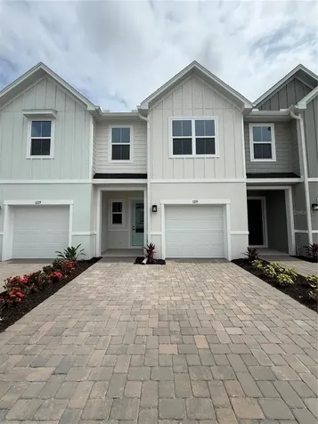 1235 Pineywood Field Drive Davenport FL 33837
