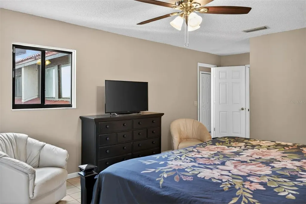 603 Waterwood Drive Yalaha FL 34797