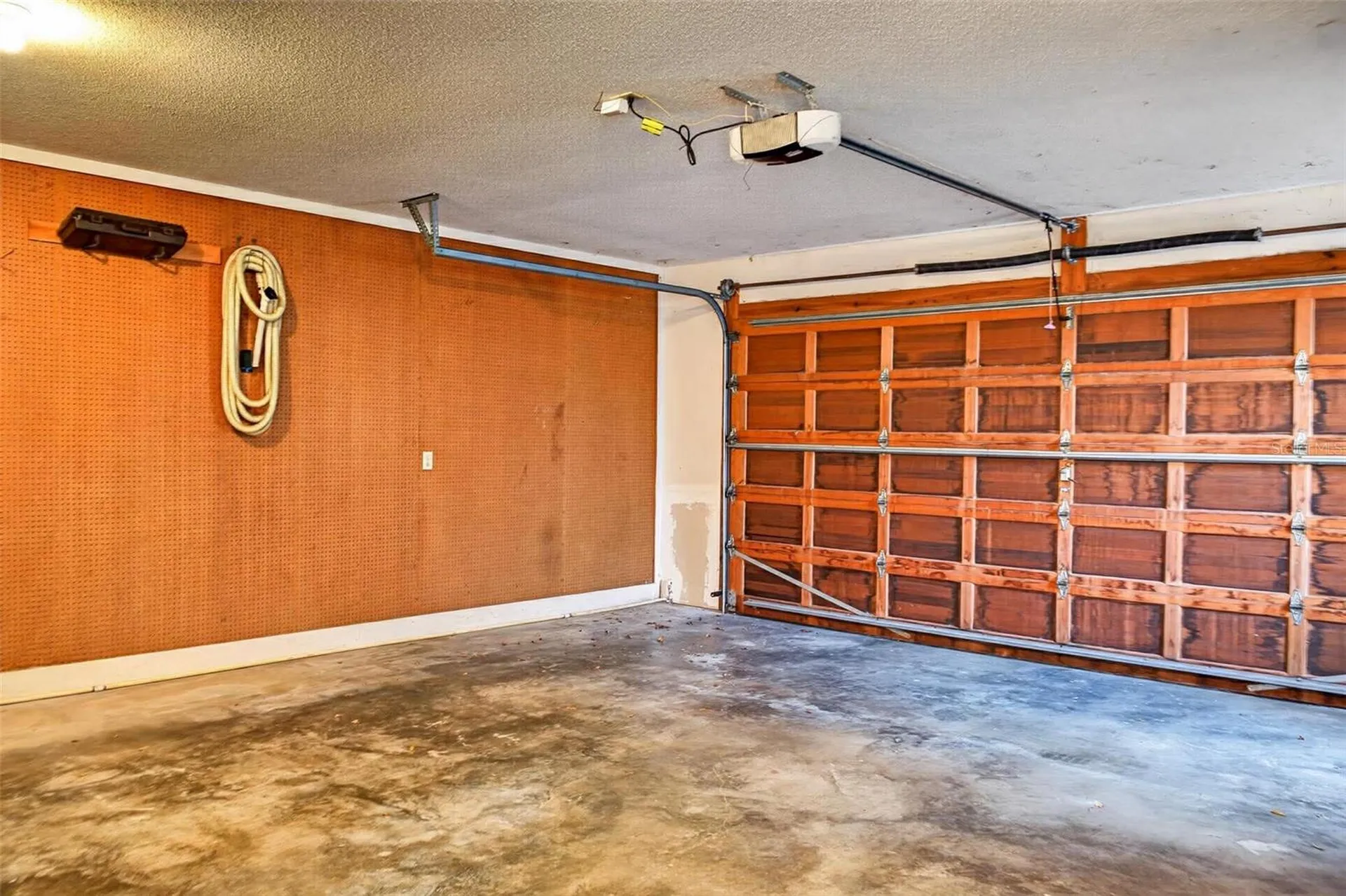 603 Waterwood Drive Yalaha FL 34797