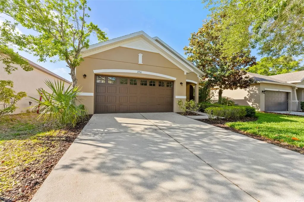 2916 Winglewood Circle Lutz FL 33558