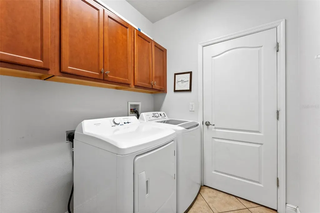 2916 Winglewood Circle Lutz FL 33558