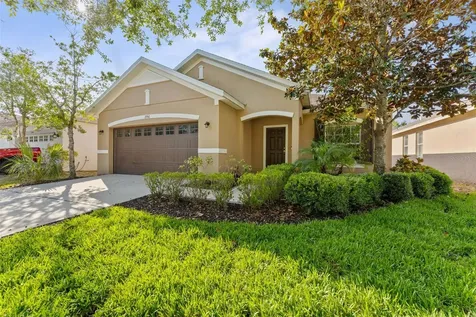 2916 Winglewood Circle Lutz FL 33558