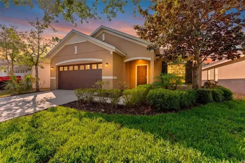 2916 Winglewood Circle Lutz FL 33558