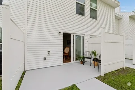 718 Haven Place Tarpon Springs FL 34689