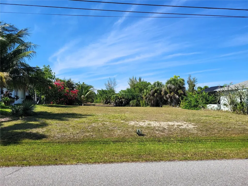 15164 Lyneburg Avenue Port Charlotte FL 33981
