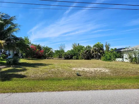 15164 Lyneburg Avenue Port Charlotte FL 33981