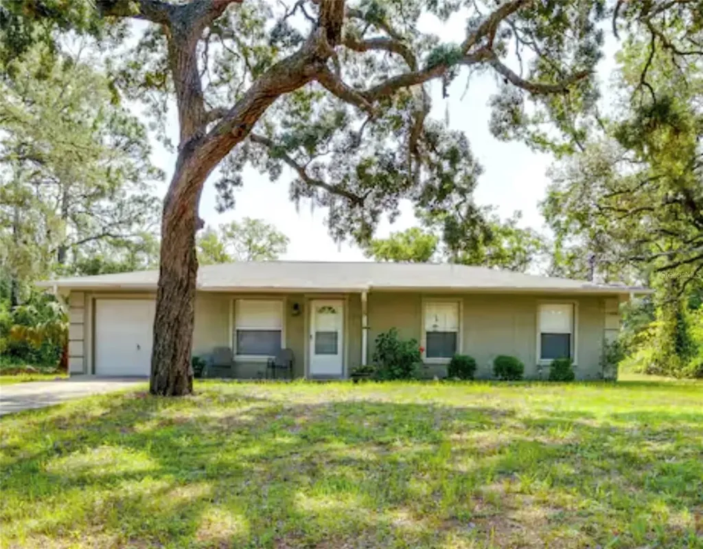 1817 S Casey Point Homosassa FL 34448