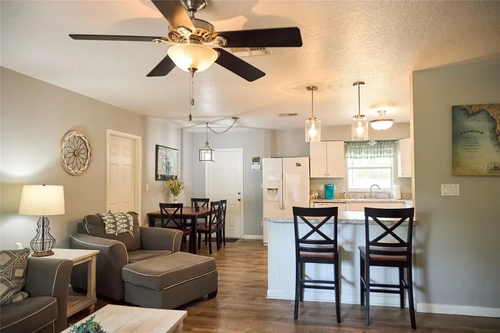 1817 S Casey Point Homosassa FL 34448