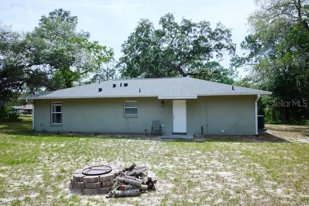 1817 S Casey Point Homosassa FL 34448
