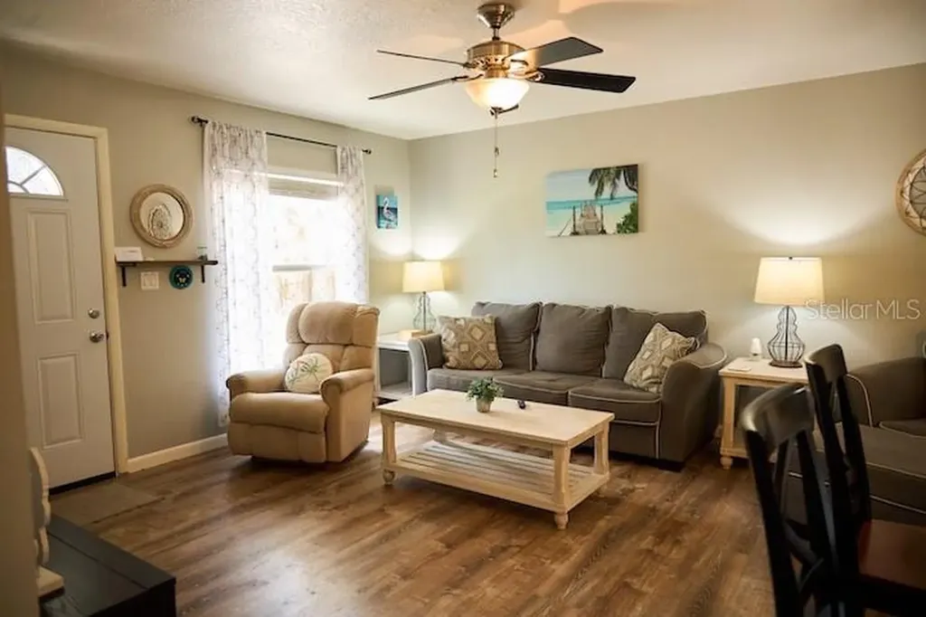 1817 S Casey Point Homosassa FL 34448