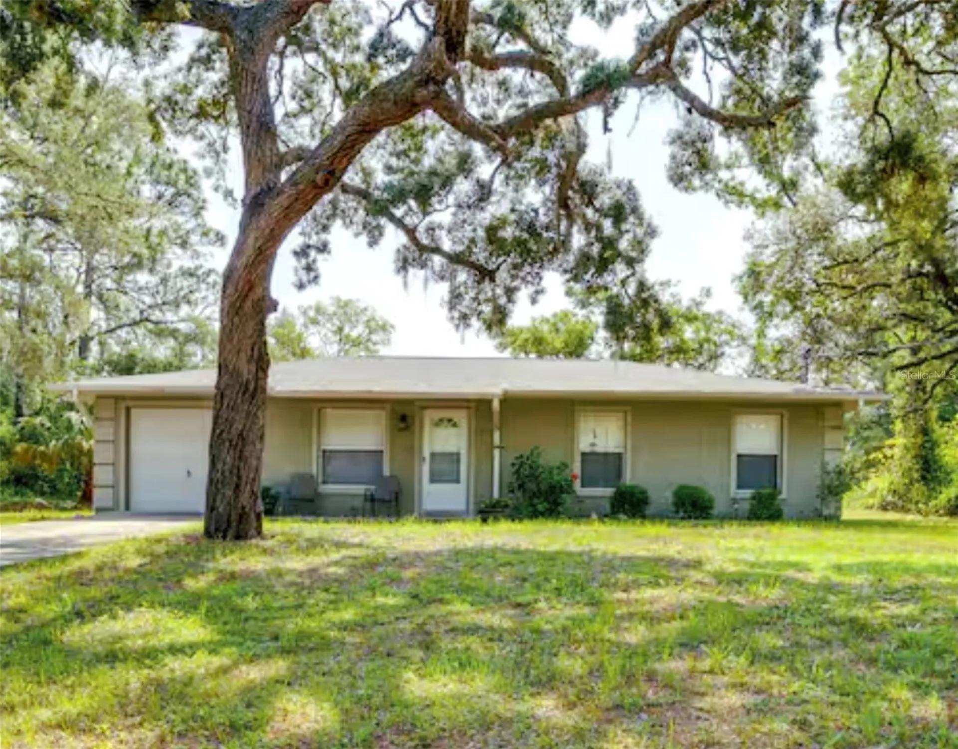 1817 S Casey Point Homosassa FL 34448