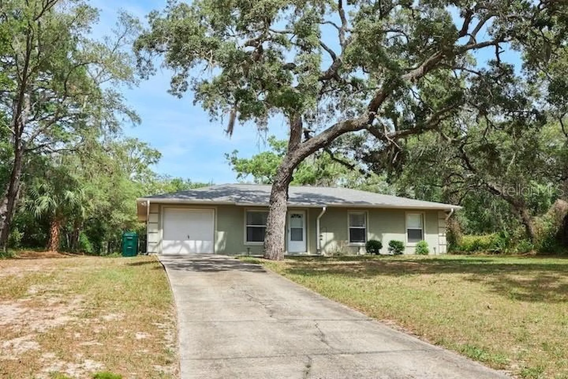 1817 S Casey Point Homosassa FL 34448
