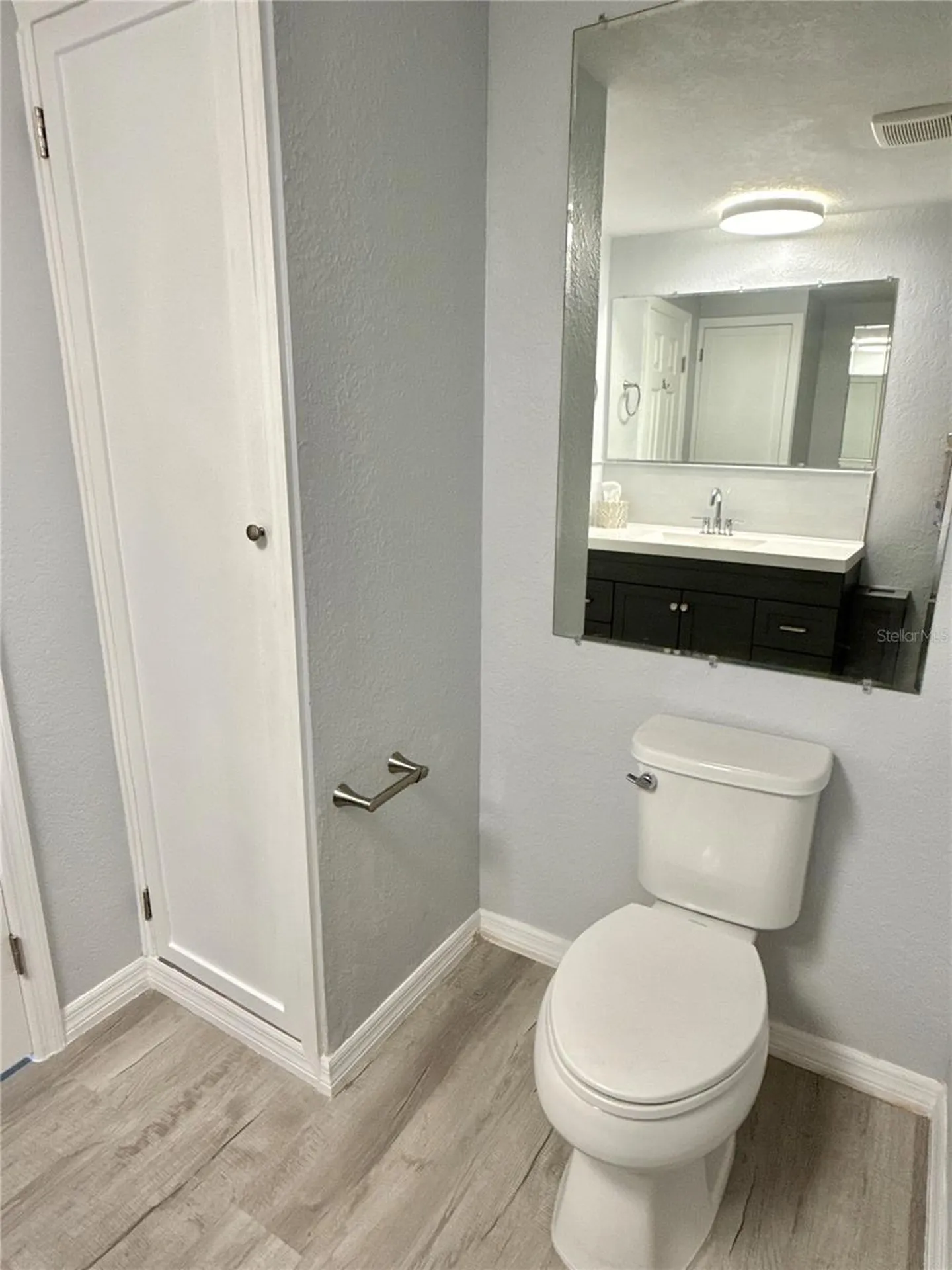 460 Mount Oak Avenue NE St Petersburg FL 33702
