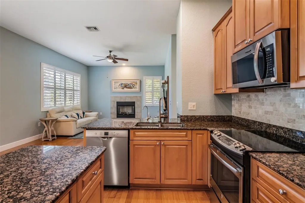 2008 N Pointe Alexis Drive Tarpon Springs FL 34689