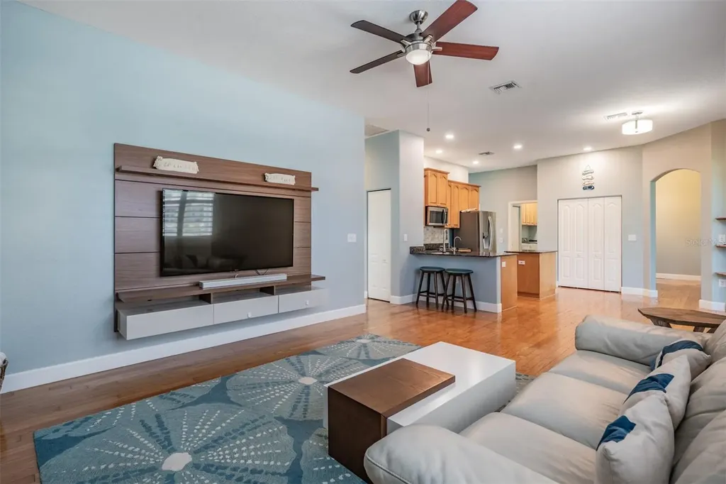 2008 N Pointe Alexis Drive Tarpon Springs FL 34689