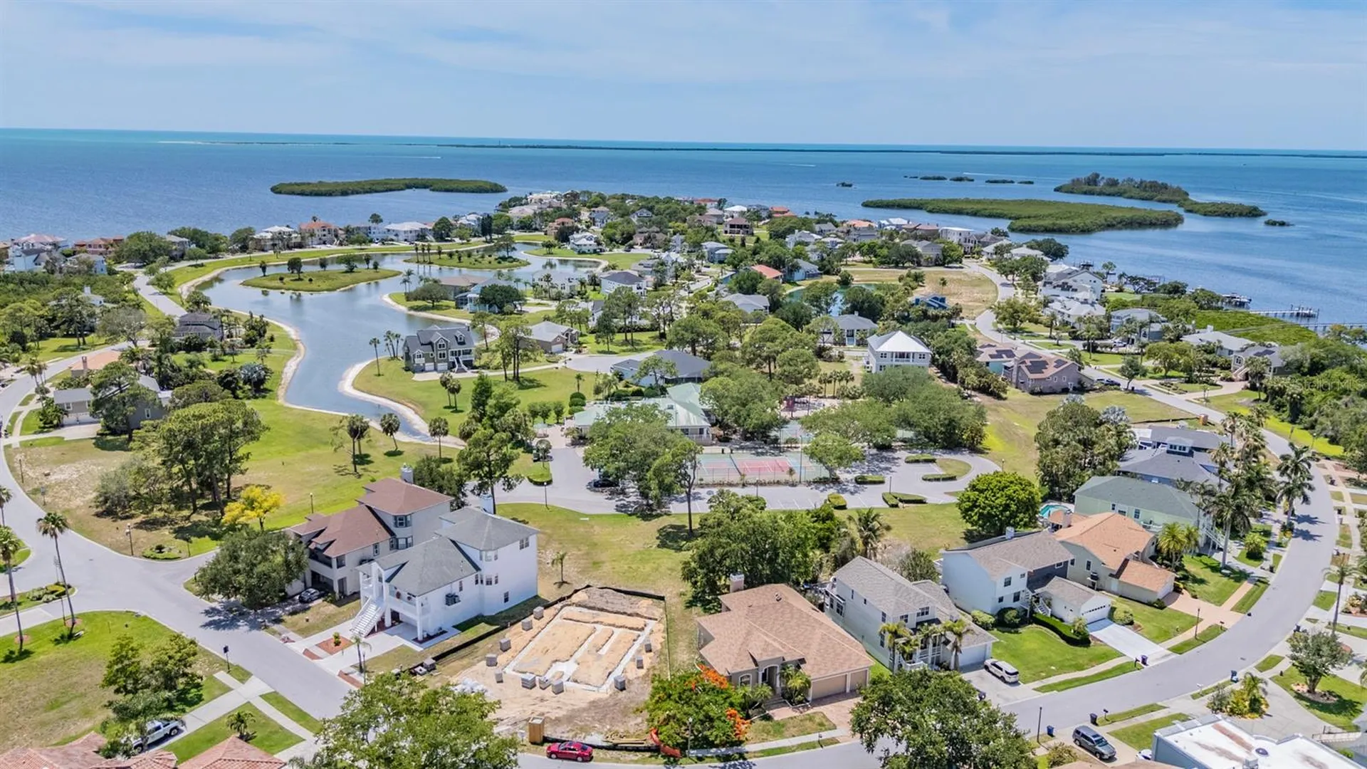 2008 N Pointe Alexis Drive Tarpon Springs FL 34689