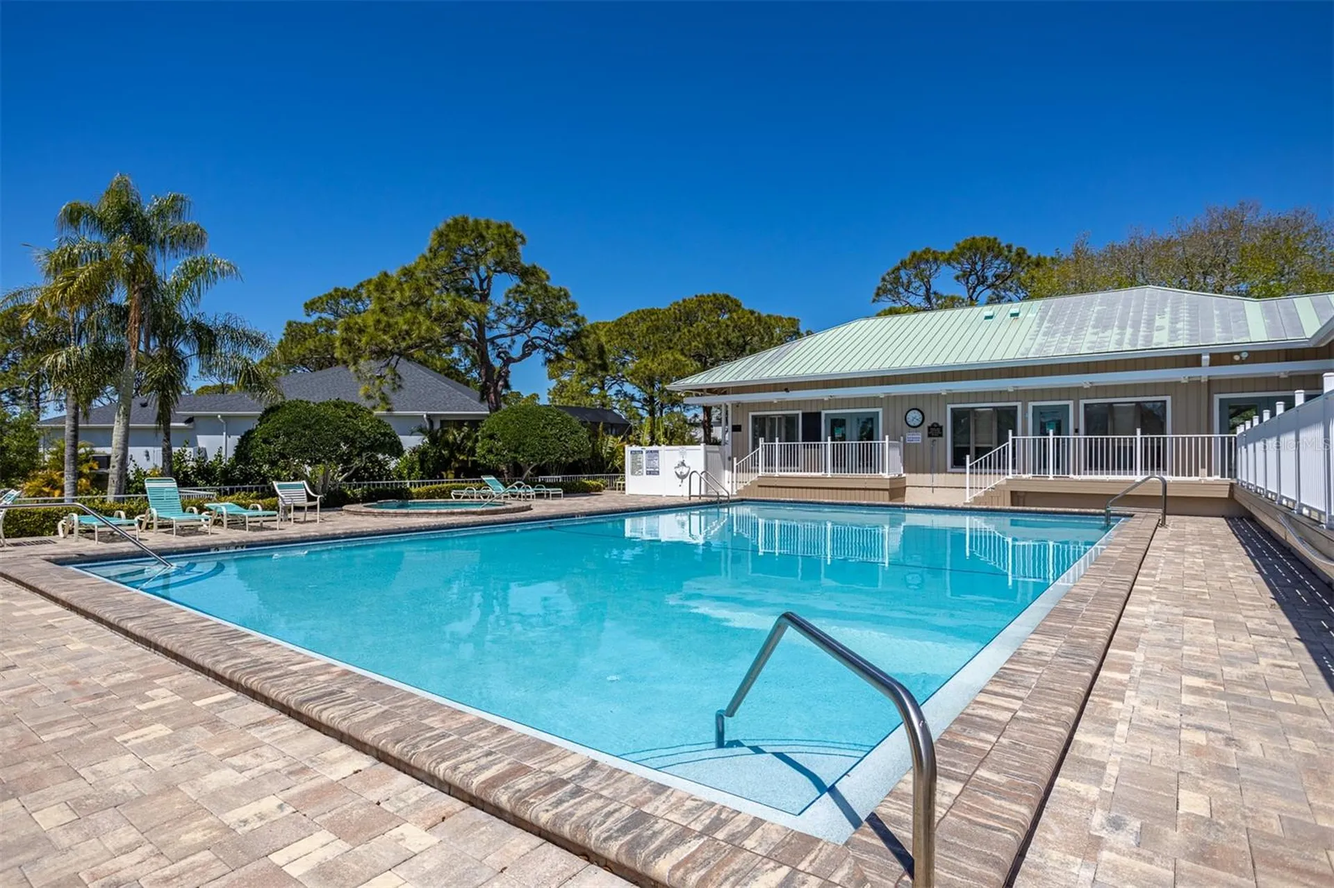2008 N Pointe Alexis Drive Tarpon Springs FL 34689
