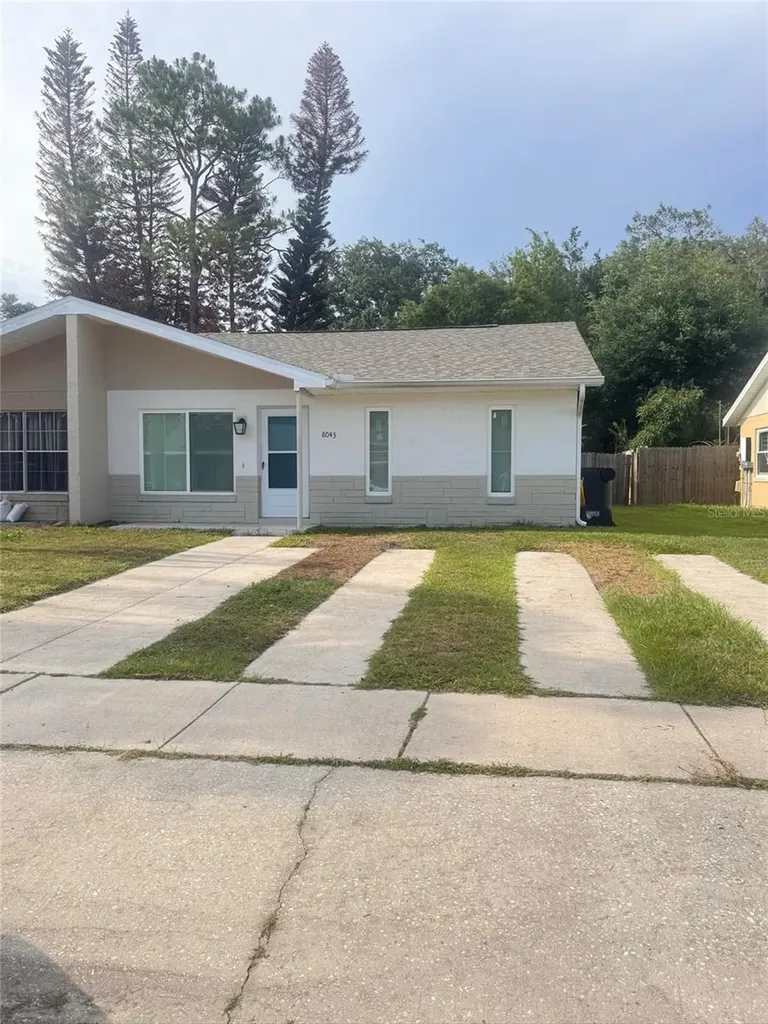 8043 Puffin Drive Orlando FL 32825