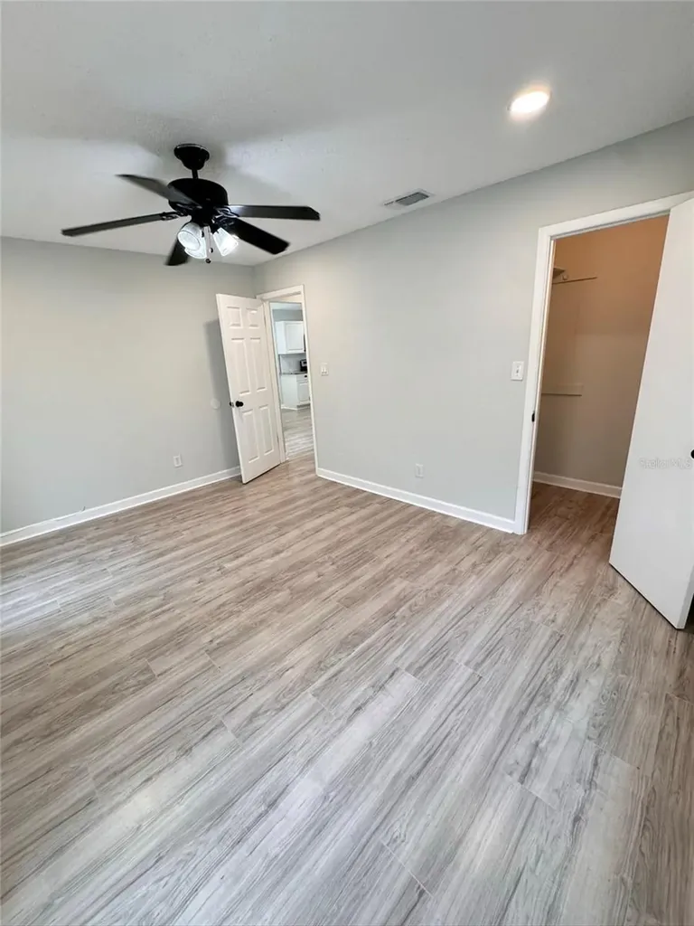 8043 Puffin Drive Orlando FL 32825