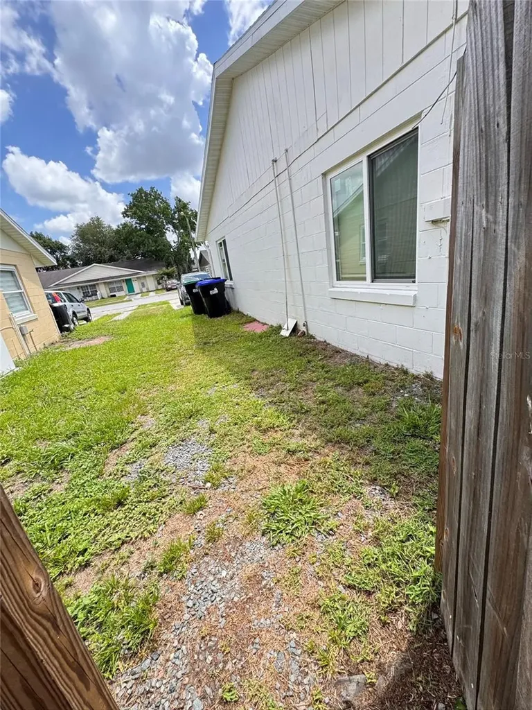 8043 Puffin Drive Orlando FL 32825