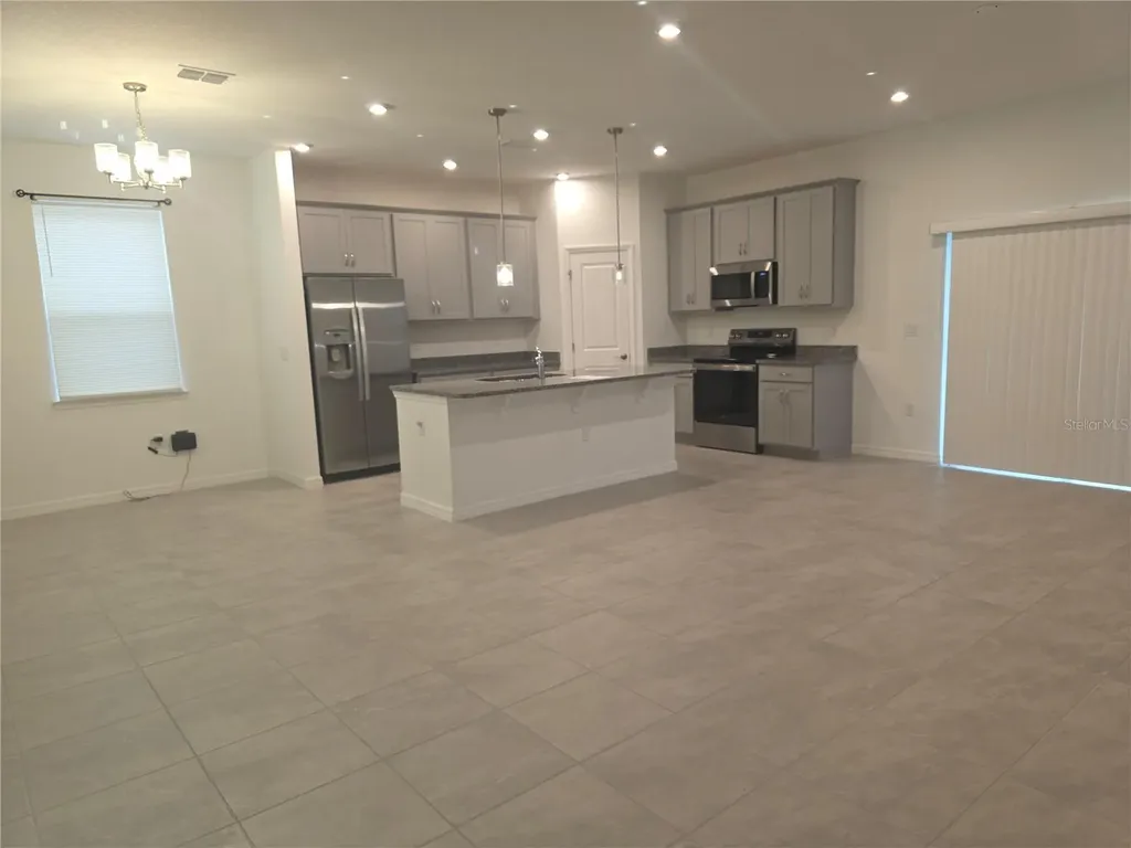 1838 Blue Lagoon Circle Mascotte FL 34753
