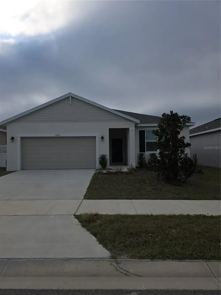 1838 Blue Lagoon Circle Mascotte FL 34753