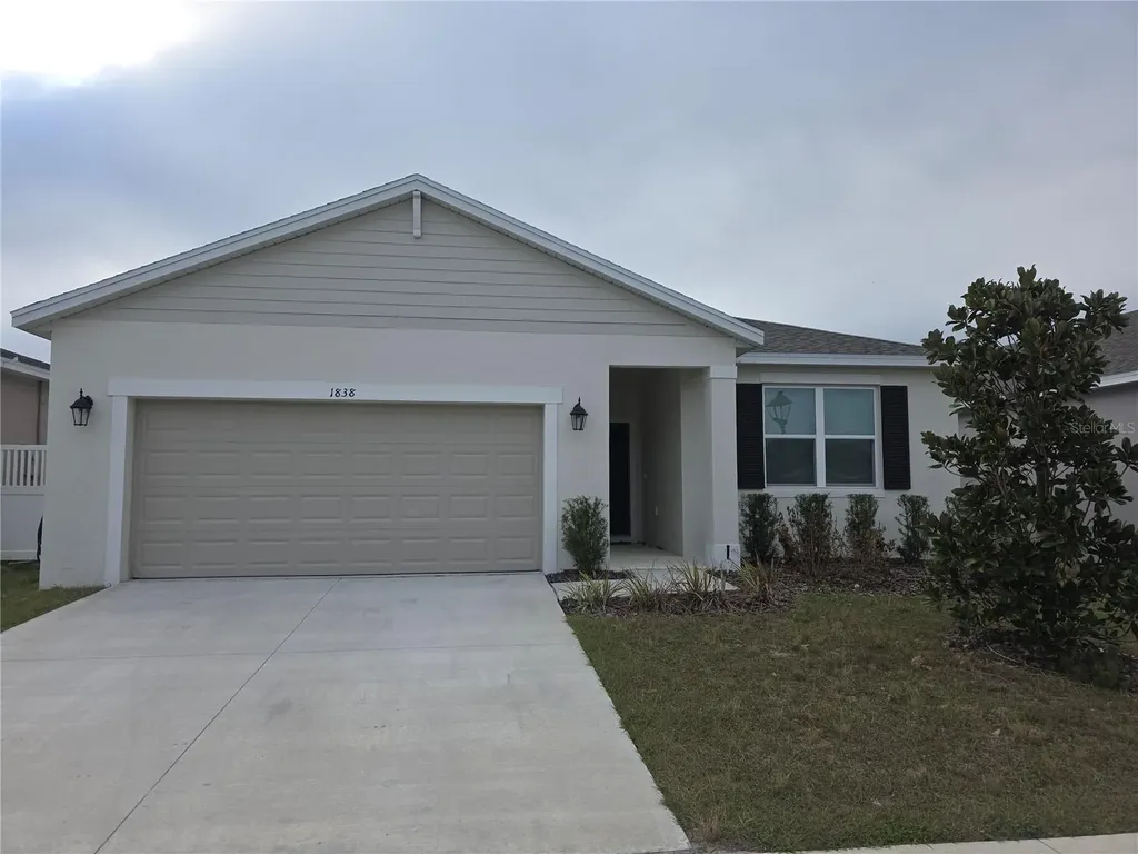 1838 Blue Lagoon Circle Mascotte FL 34753